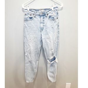 Abercrombie and fitch the mom jean high rise